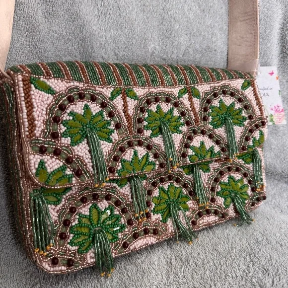 Made in India Palm Tree Tassel Beaded bag - Picture 2 of 6